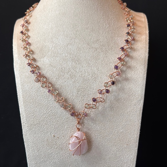 Elegant Gold and Pink Stone Necklace - Picture 3 of 4